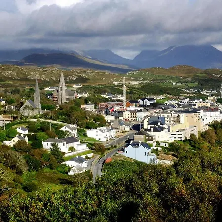 Holiday - Eir02102f-f * Clifden